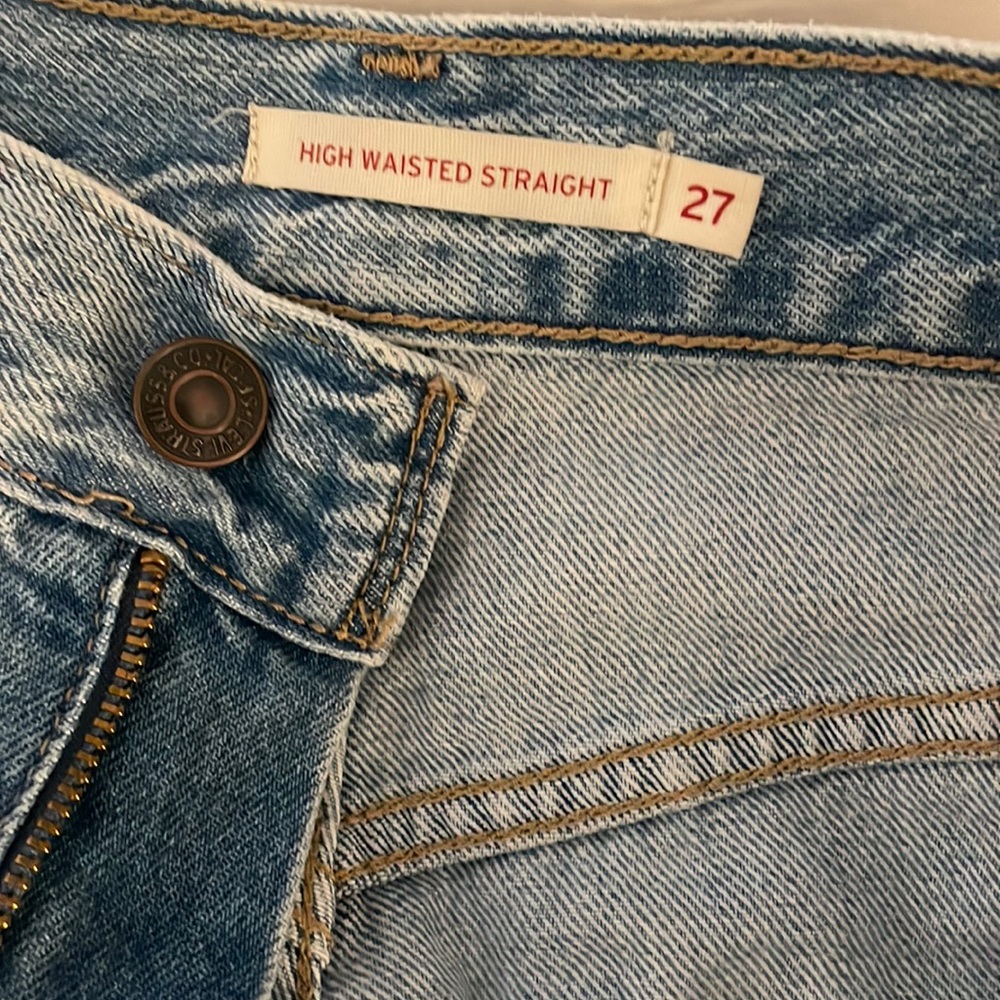 Levi’s High Waisted Straight oversized jean, Size 27, worn twice